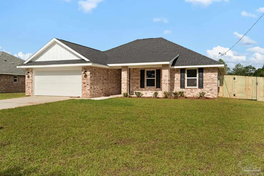 7949 Twin Lake Dr, Milton, FL 32583 - #2