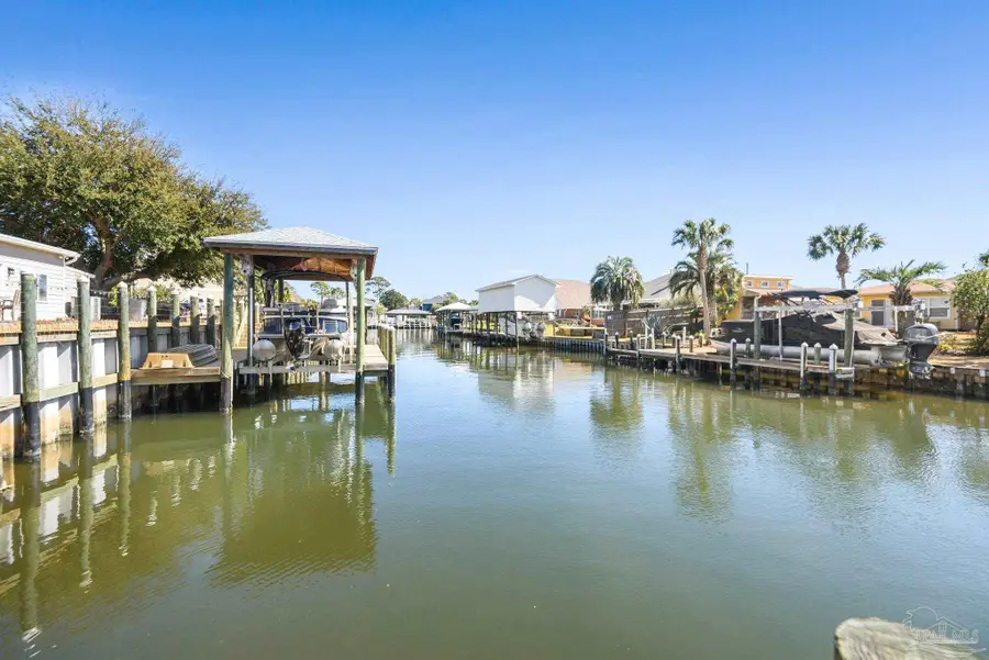 3367 Circle Dr, Gulf Breeze, FL 32563 - #2