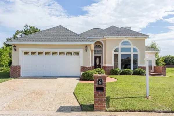 46 Bayshore Dr, Pensacola, FL 32507