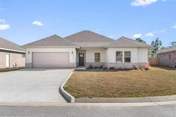 5521 Chenier Dr, Gulf Breeze, FL 32563