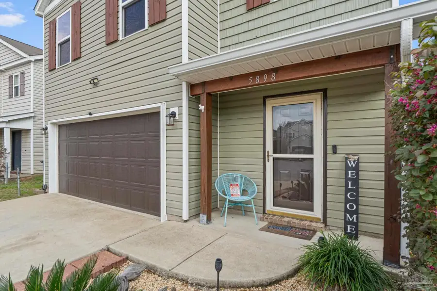 5898 Little Leaf Ct, Milton, FL 32570 - #2