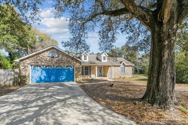 100 Oviedo St, Gulf Breeze, FL 32561