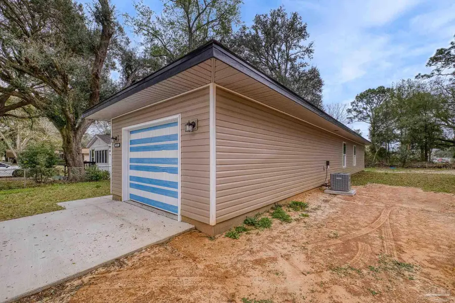 519 Bayliss Ct, Pensacola, FL 32505 - #2