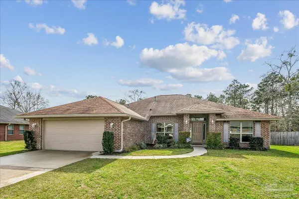 897 Jacobs Way, Cantonment, FL 32533
