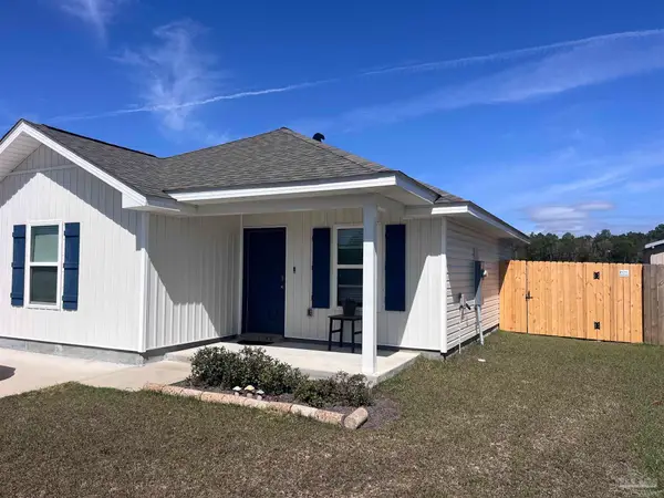 6249 Firefly Dr, Milton, FL 32583