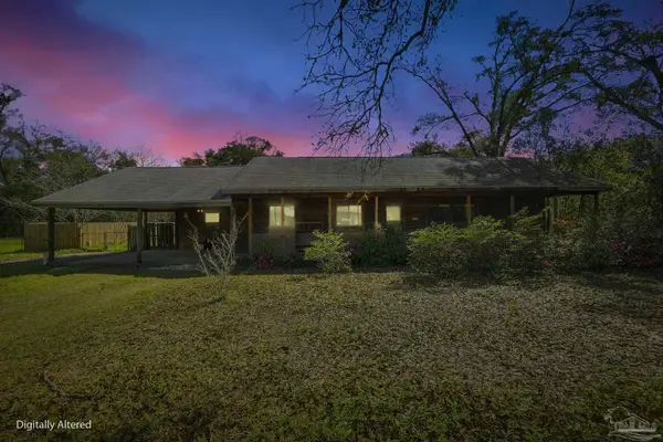 6952 Burrell Ln, Pensacola, FL 32503