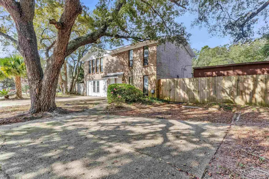 2763 Villa Woods Cir, Gulf Breeze, FL 32563 - #2