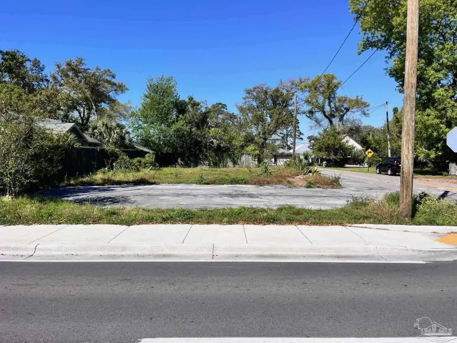 429 S Navy Blvd, Pensacola, FL 32507 - #2