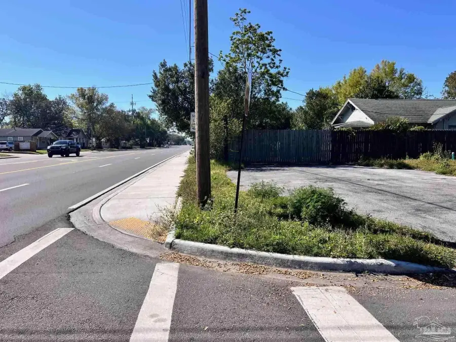 429 S Navy Blvd, Pensacola, FL 32507 - #3