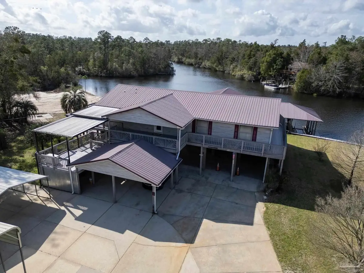 7608 River Rd, Milton, FL 32583 - #1
