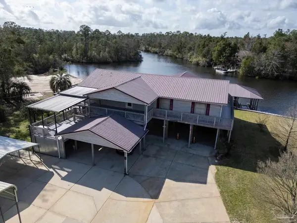 7608 River Rd, Milton, FL 32583