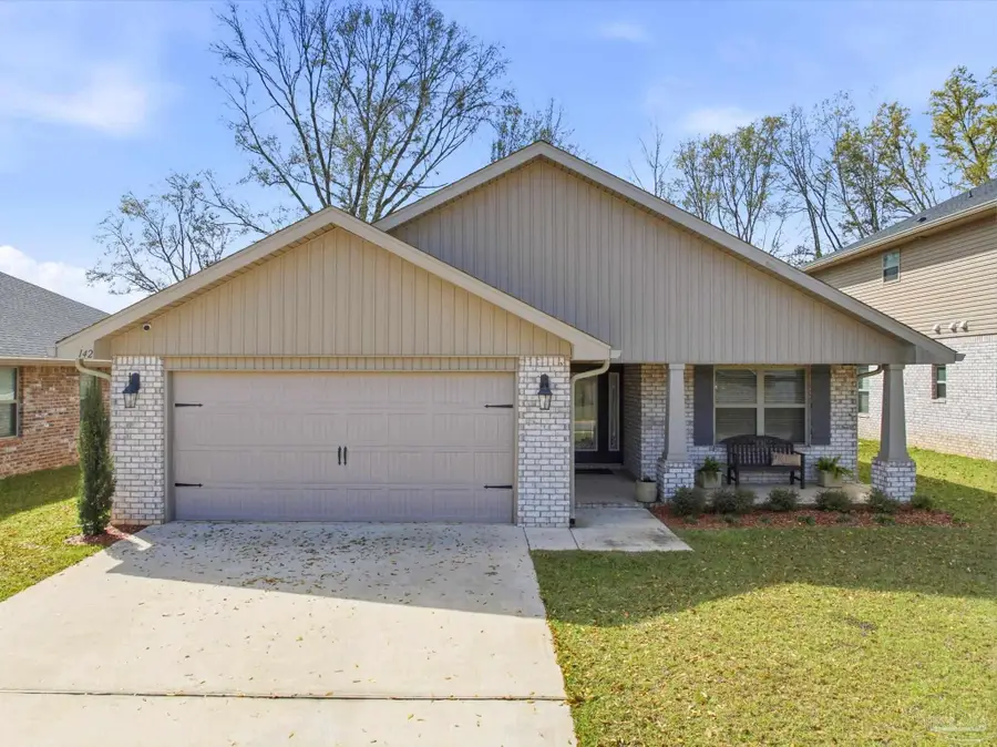 142 Ridgeway Cir, Crestview, FL 32536 - #2