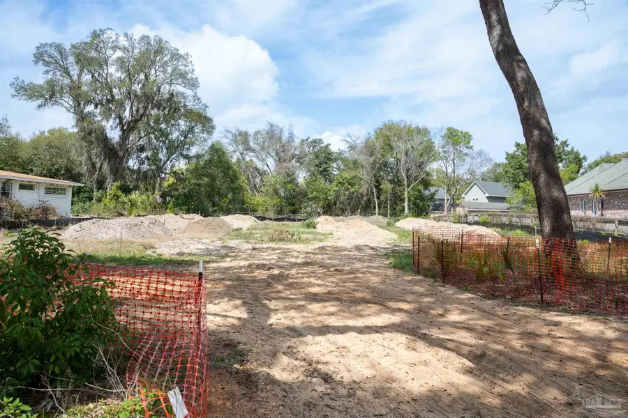 408 Fairpoint Dr, Gulf Breeze, FL 32561 - #2