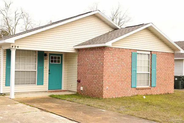 424 Shadow Way Ln, Pensacola, FL 32506