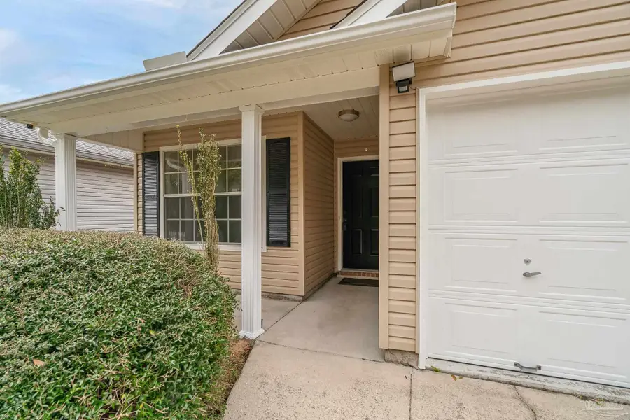 1613 Governors Dr, Pensacola, FL 32514 - #2