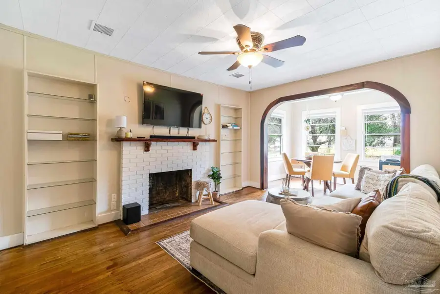 2105 Grundy St, Pensacola, FL 32507 - #2