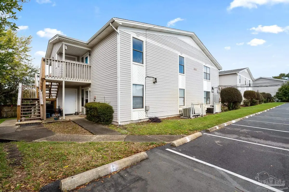 1301 Redwood Ln #A, Gulf Breeze, FL 32563 - #1
