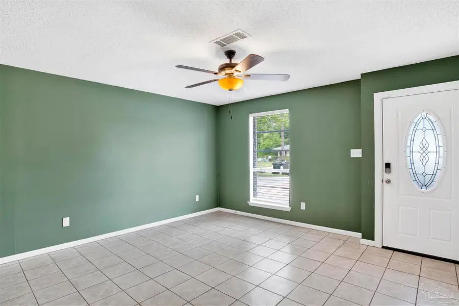 913 Bartow Ave, Pensacola, FL 32507 - #2