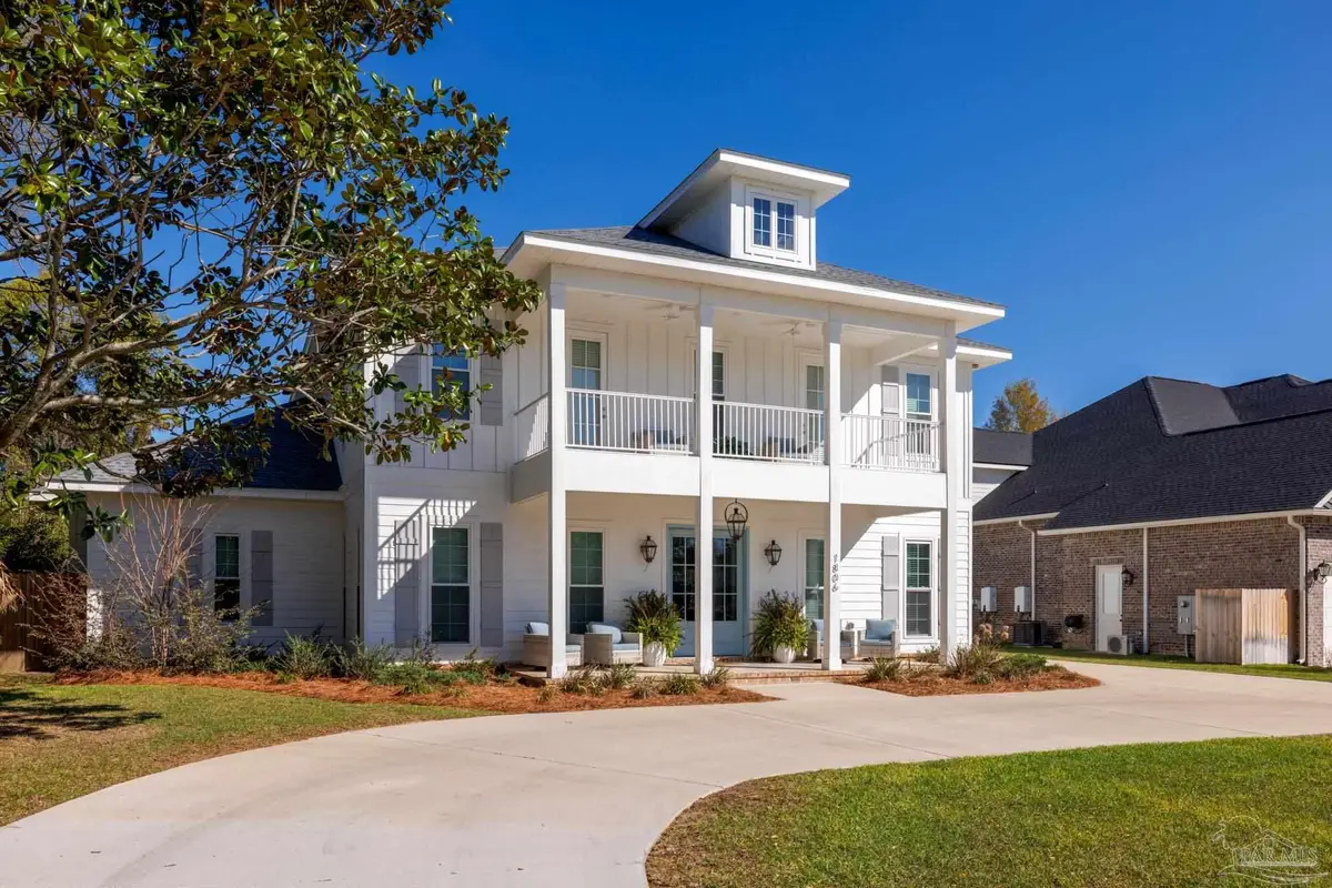 1806 E Hernandez St, Pensacola, FL 32503 - #1