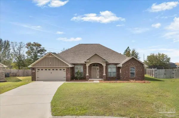 6096 Winchester Cir, Milton, FL 32570