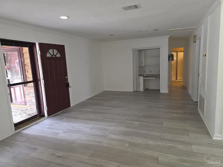 335 Vera St, Pensacola, FL 32514 - #3