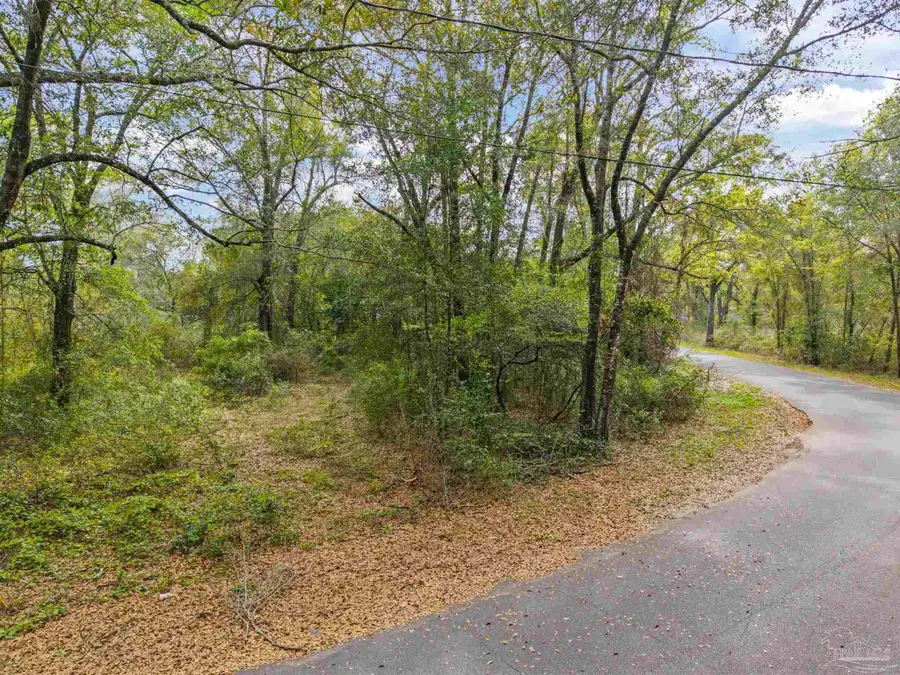 7725 Elrod Rd, Milton, FL 32583 - #3