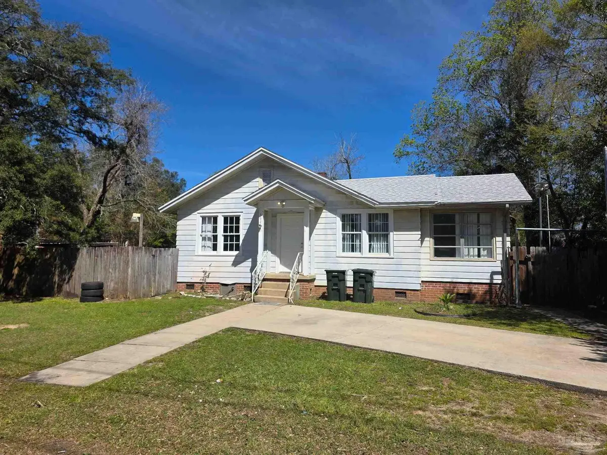 3624 W Jackson St, Pensacola, FL 32505 - #1