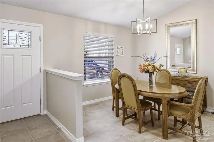 2528 Houston Cir, Gulf Breeze, FL 32563 - #3