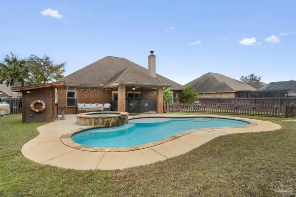 2779 Grand Bay Ct, Navarre, FL 32566