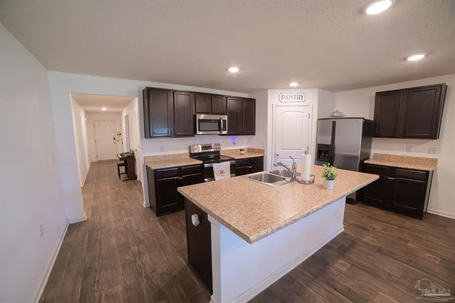 6262 Churchill Cir, Milton, FL 32583 - #2