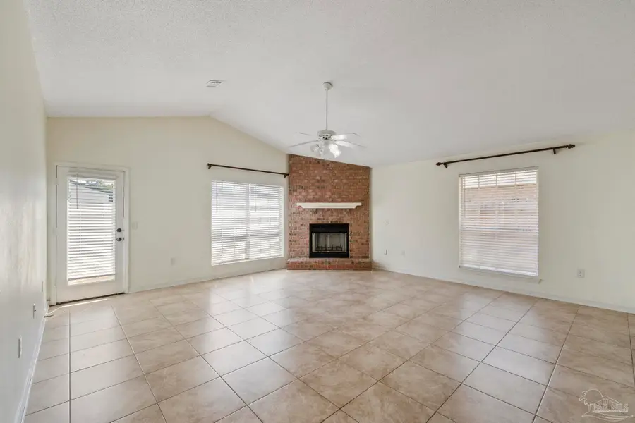 4769 Ribault Ln, Milton, FL 32570 - #3