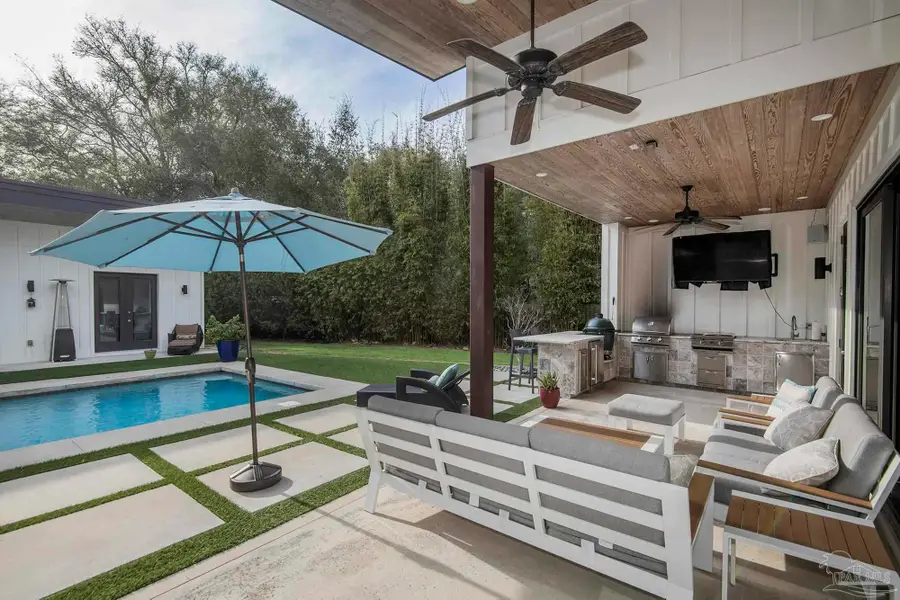 146 Highpoint Dr, Gulf Breeze, FL 32561 - #3