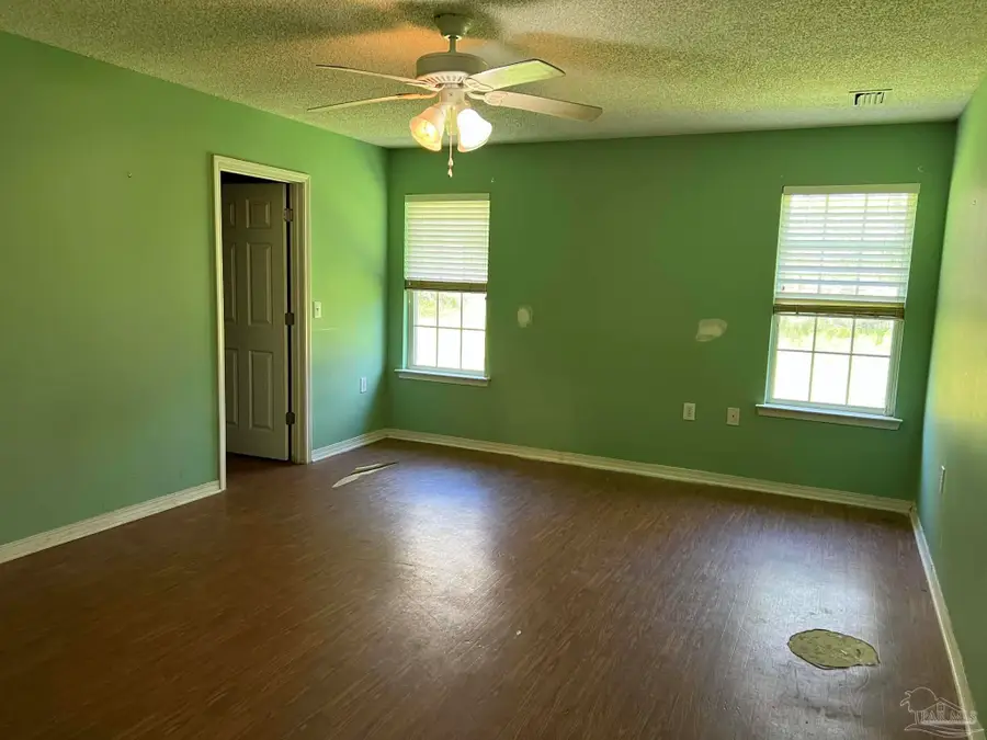 124 S Canoe Rd, Atmore, AL 36502 - #2