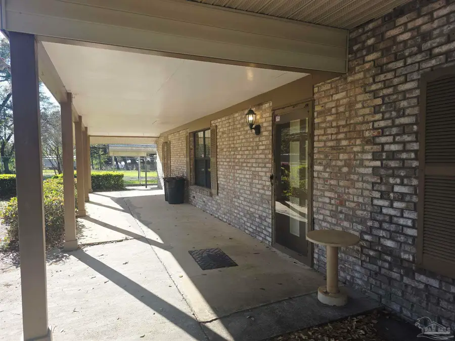 6412 W Fairfield Dr, Pensacola, FL 32506 - #3