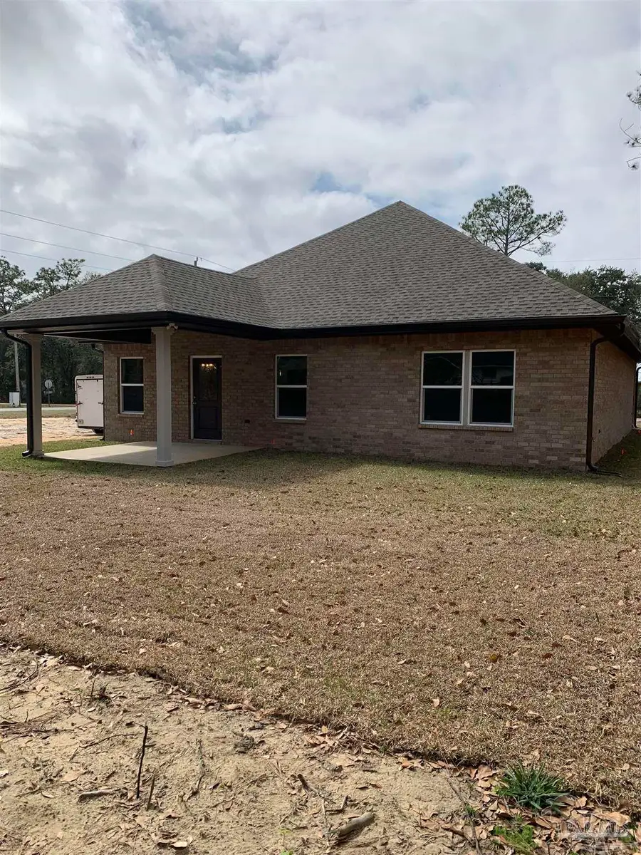 3037 N 34th Ave, Milton, FL 32583 - #2