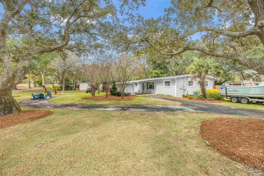 306 Shoreline Dr, Gulf Breeze, FL 32561 - #2