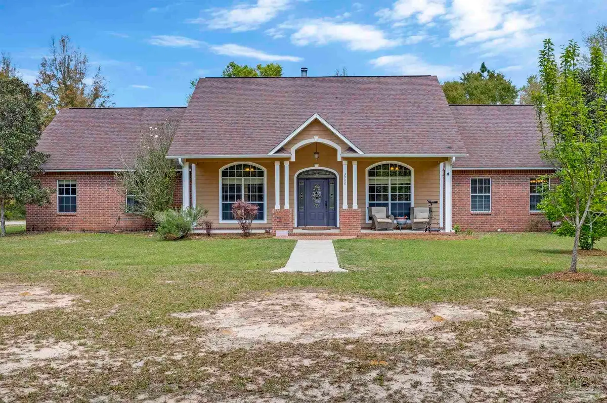 5700 Hunters Oak Trl, Milton, FL 32570 - #1