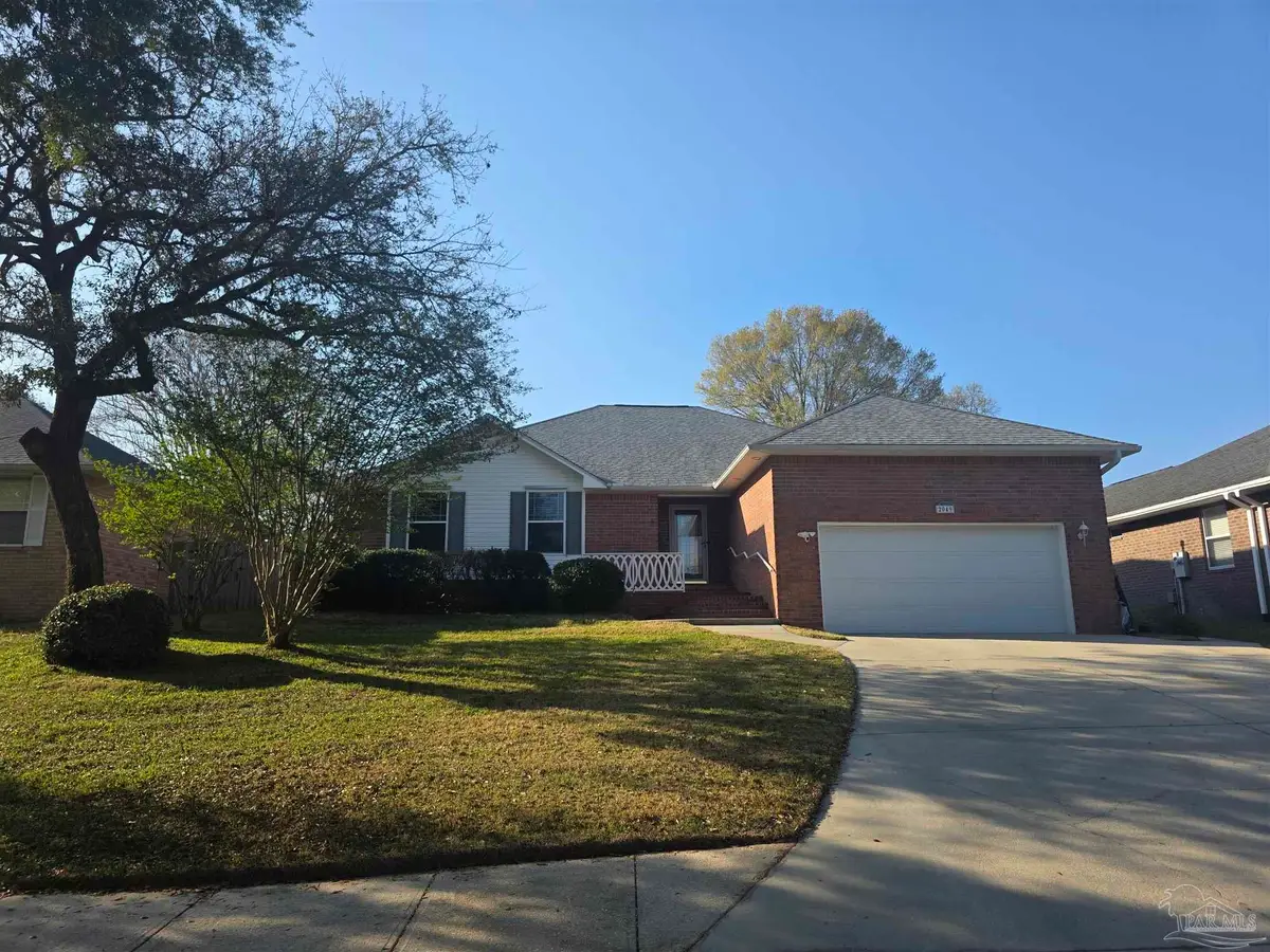 2049 Pin High Dr, Pensacola, FL 32526 - #1