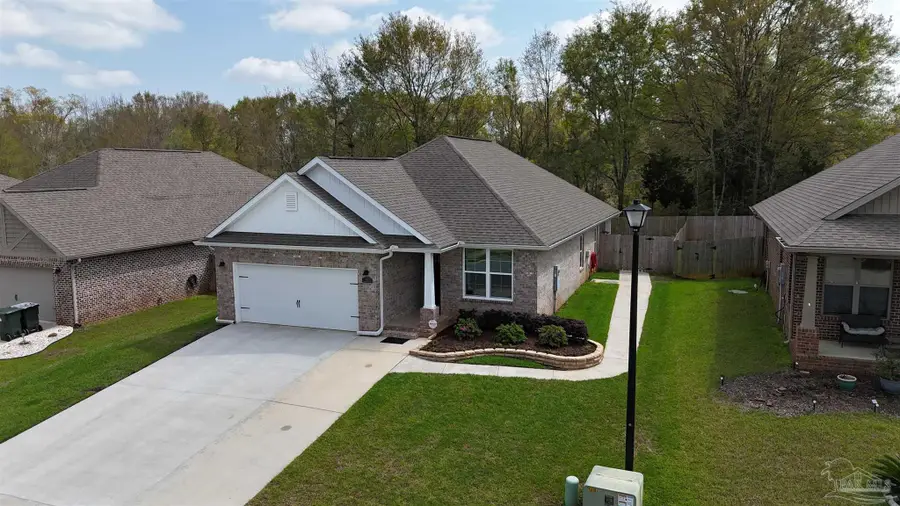 437 Pemberton Ln, Cantonment, FL 32533 - #2