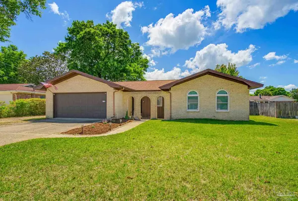 8217 Squire Rd, Pensacola, FL 32514