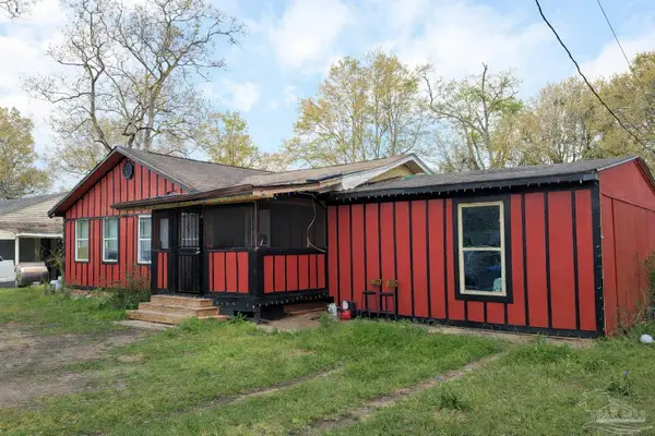 303 Booth Ave, Cantonment, FL 32533