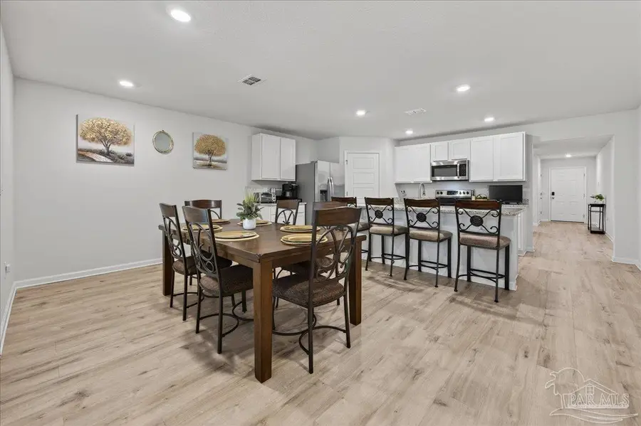 6320 Burrow Ln, Pensacola, FL 32526 - #2