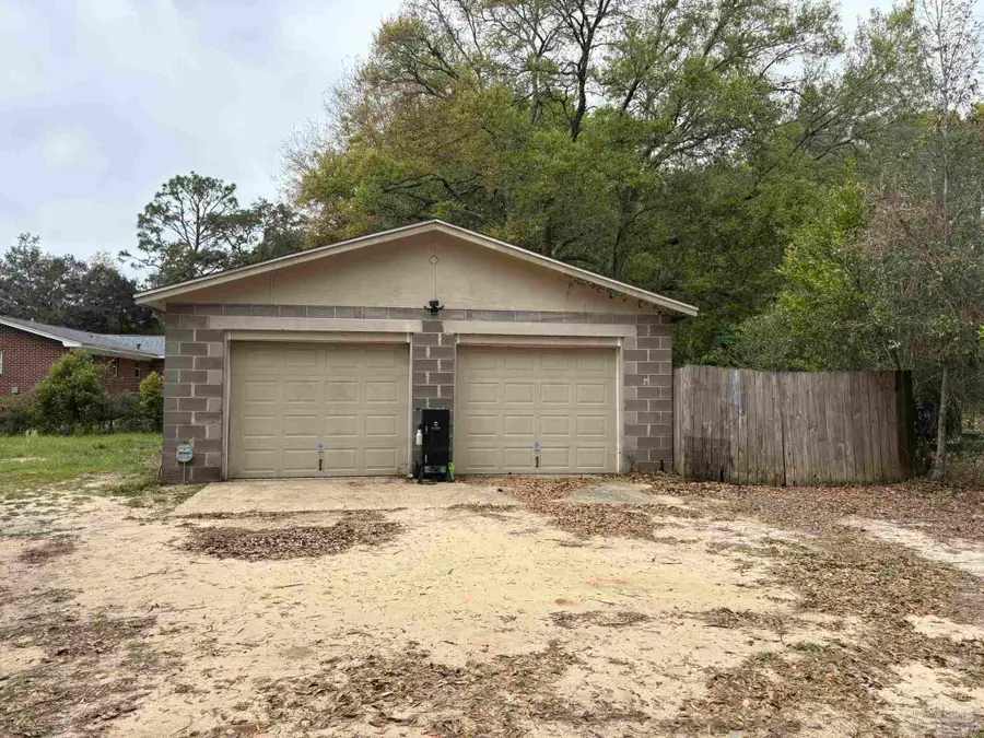5919 Mitchell Ln, Pensacola, FL 32526 - #2