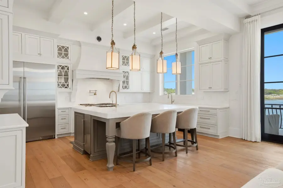 12 Wharf Ave, Pensacola, FL 32502 - #3