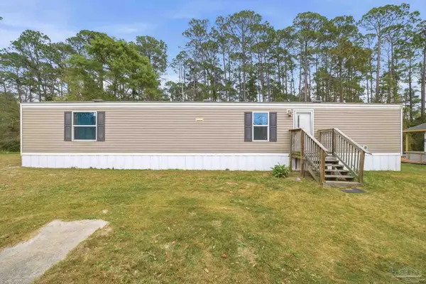 3338 Bob Tolbert Rd, Navarre, FL 32566