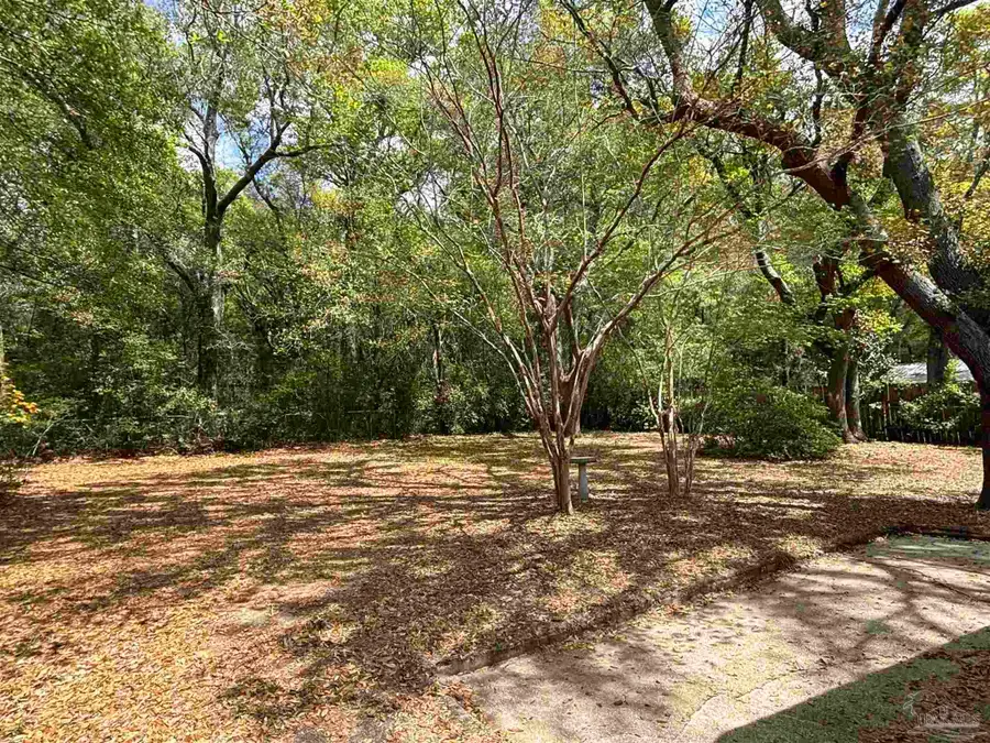 6422 Sanders St, Milton, FL 32570 - #3