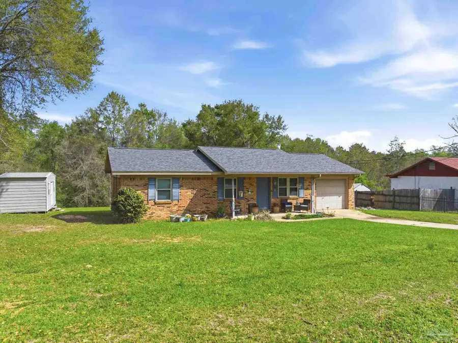 620 Eden Ln, Cantonment, FL 32533 - #2