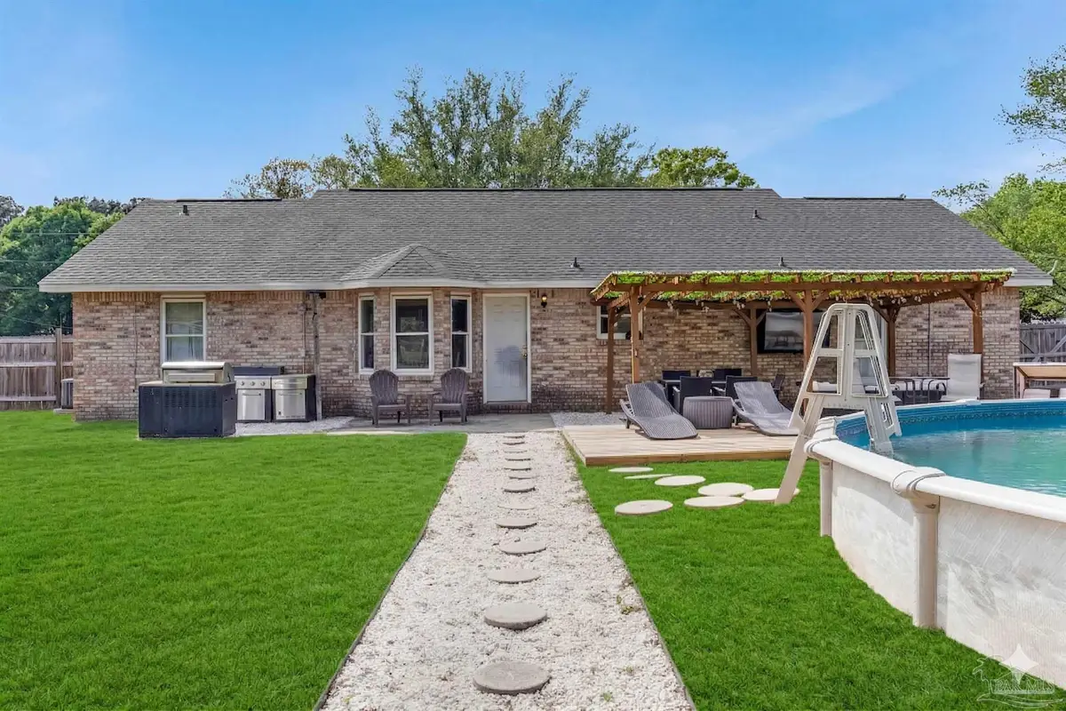 6332 Jason Dr, Milton, FL 32570 - #1