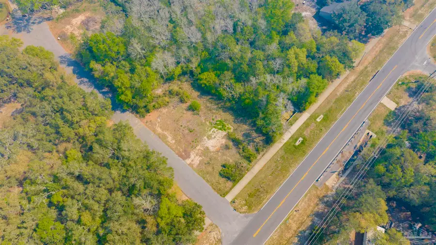 2900 Sandpiper Cv, Navarre, FL 32566 - #2