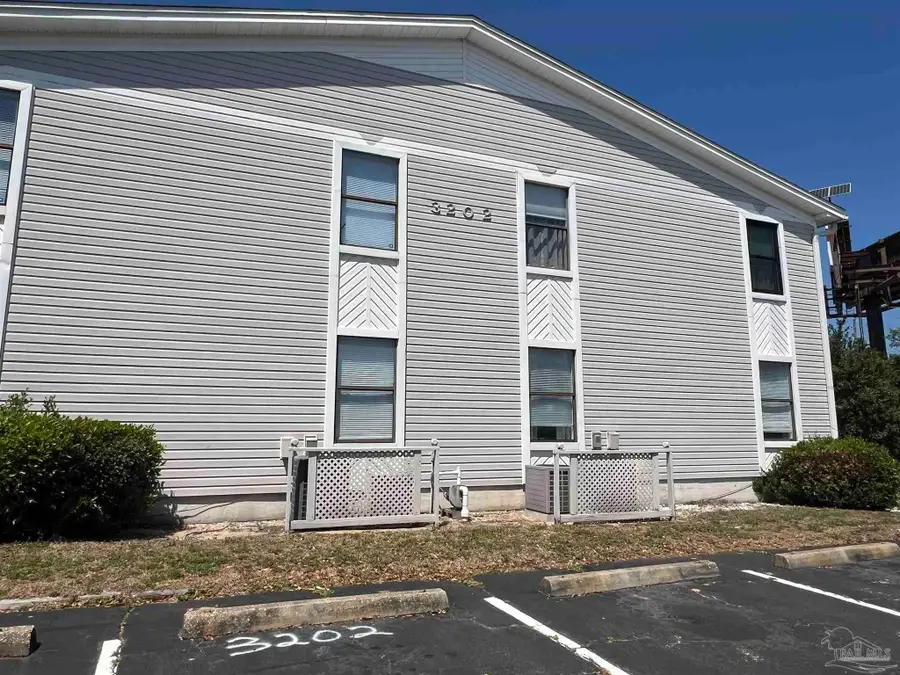 3202 Redwood Ln #F, Gulf Breeze, FL 32563 - #3